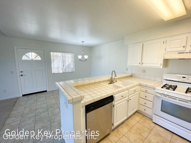 Building Photo - 1 br, 1 bath House - 3205 Costa Alta Dr. #94