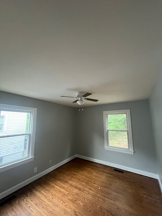 Foto del edificio - Beautiful 3 bedroom house in Louisville!
