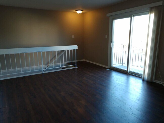 Building Photo - 466 Onyx Ct