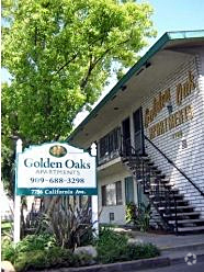 Building Photo - Golden Oaks