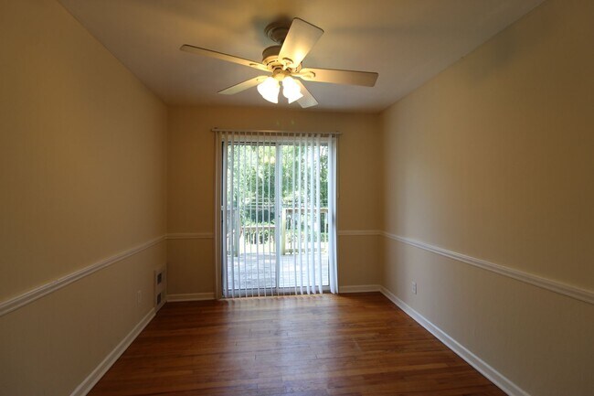 Foto del edificio - 2 Bedroom 1 Bath Home in Overland Park Kansas