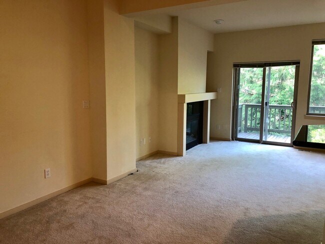 Foto del edificio - 2116 NW Boulder Way Dr