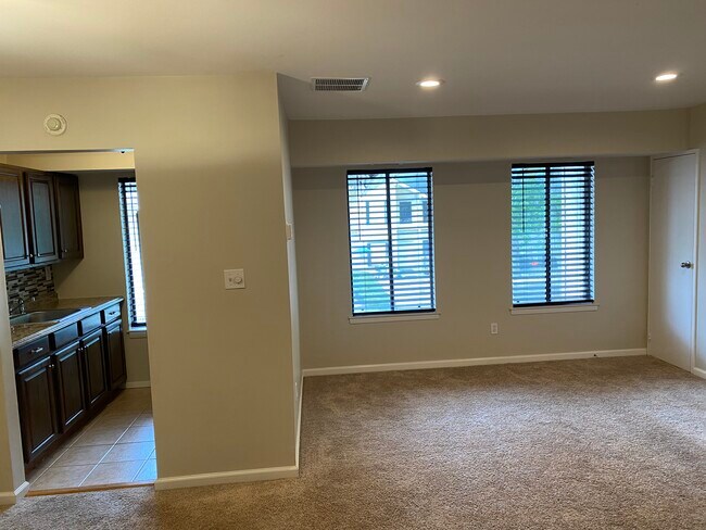 Sala de estar - 34 Navajo Ct