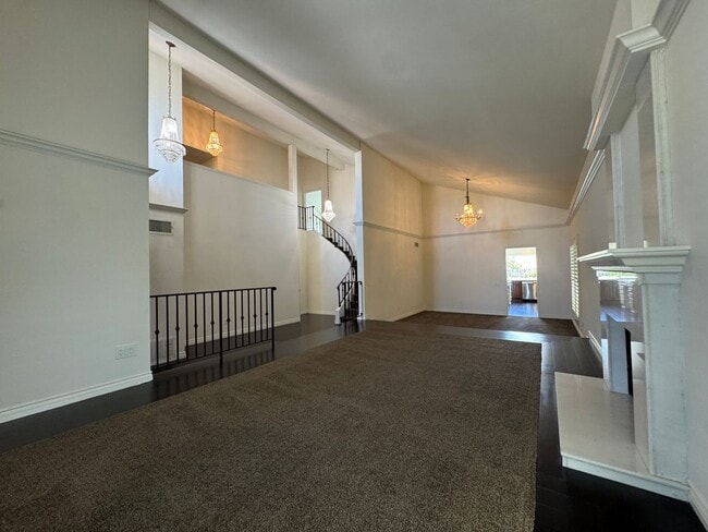 Building Photo - 4925 Regla Ct