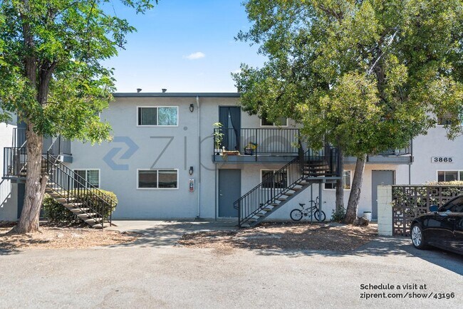 Foto del edificio - 3865 Almond Ave