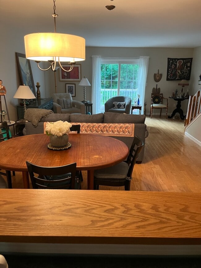 Living/dining Room - 2401 Brand Farm Dr