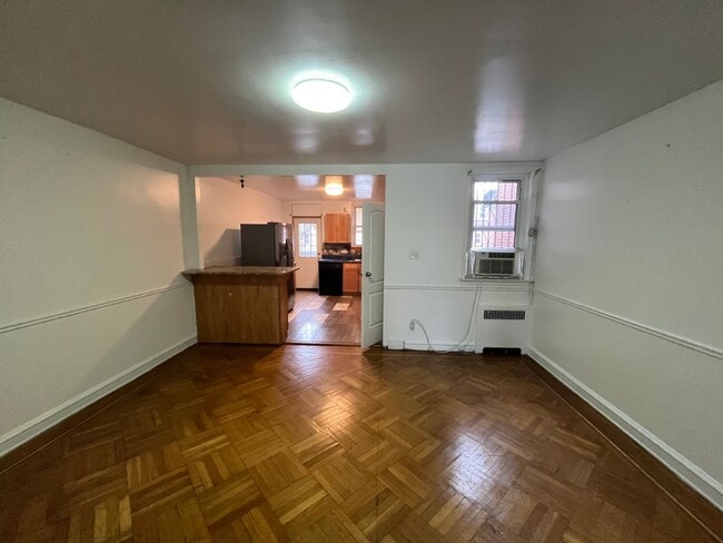 Photo - 3140 Longshore Ave House