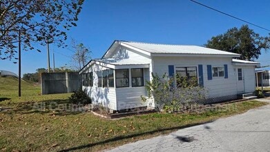 Building Photo - 2735 W 10th St