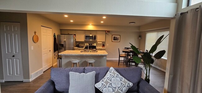 Building Photo - 4075 Autumn Heights Dr