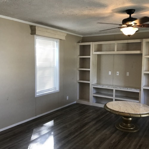 Building Photo - Newly remodeled 2 bed home, perfect for en...