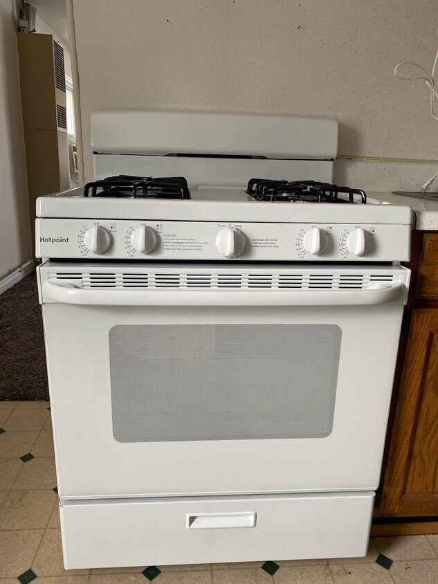 New Gas Stove - 314 Church St