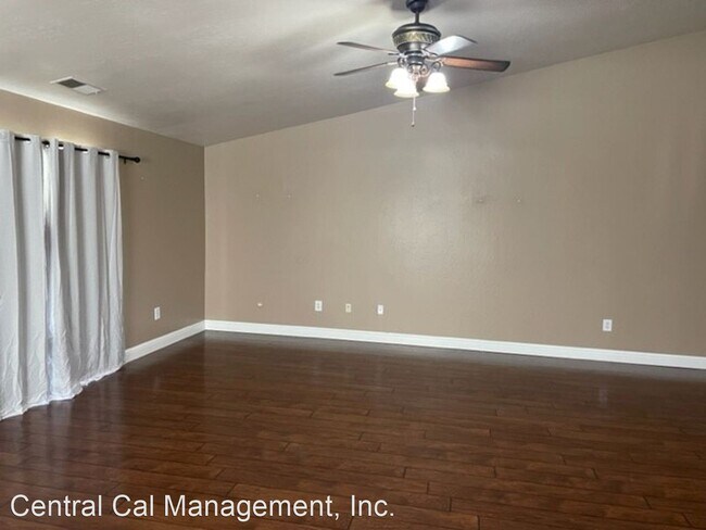 Building Photo - 4 br, 2 bath House - 12311 Midtowne Dr