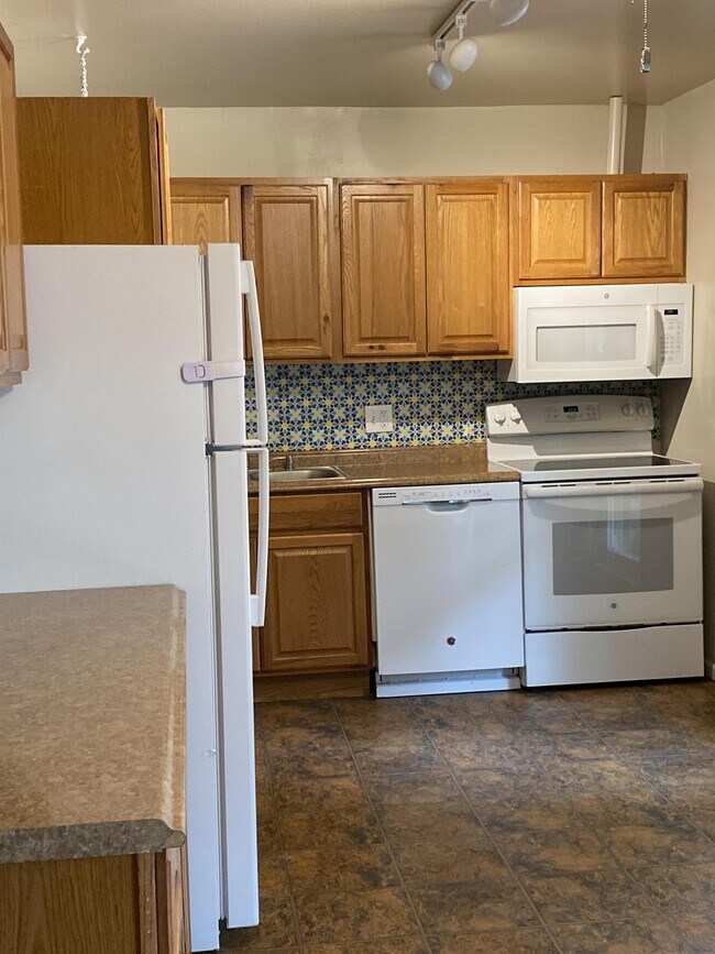 Foto del edificio - 620 Mathews St