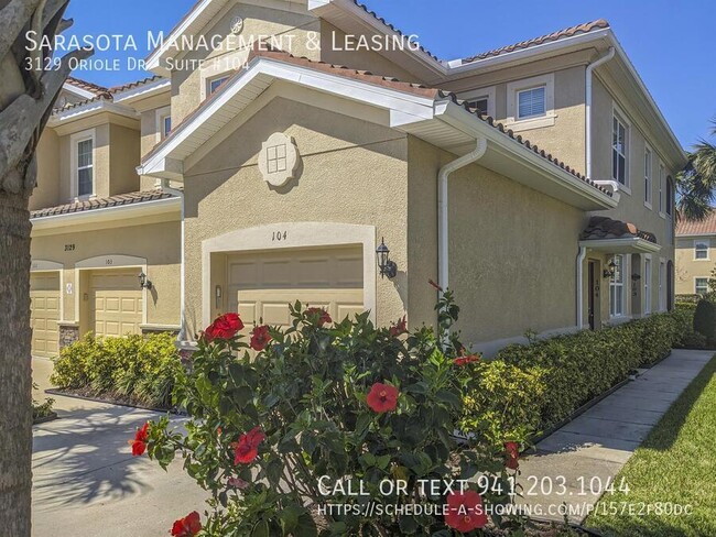 Building Photo - 3 Bed, 2 Bath plus Den Townhome in the Gat...