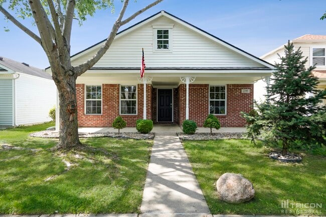 Building Photo - 2340 Bristol Dr