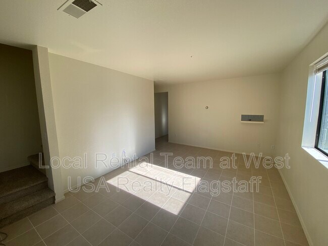 Building Photo - 6315 St Nicholas Cir