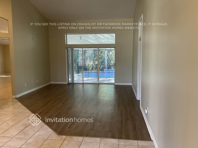 Building Photo - 3315 Burkeland Pl