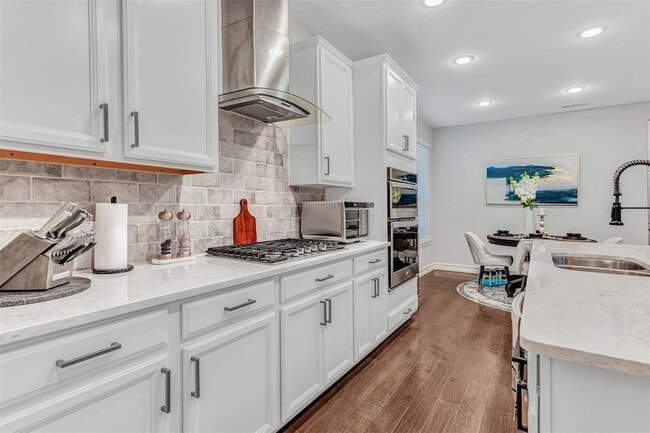 Photo - 430 Pasco Rd House