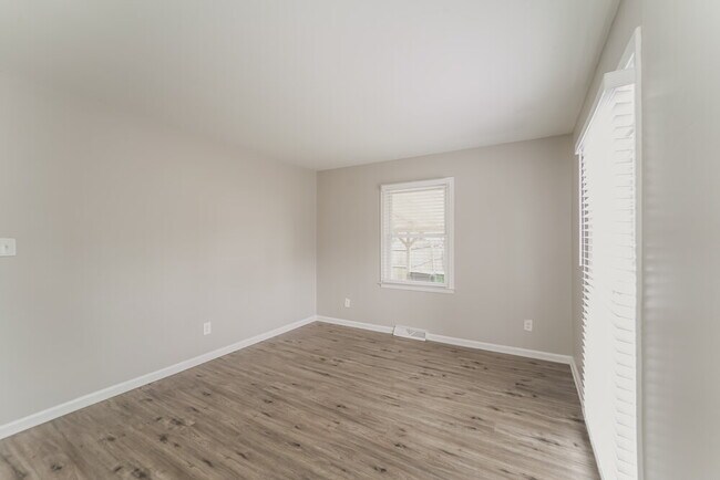 Building Photo - 6129 Delham Dr