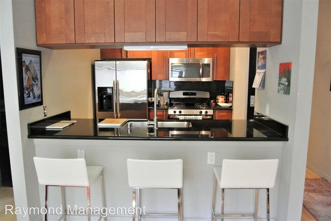 Foto del edificio - 1 br, 1 bath House - 2117 S St. #208
