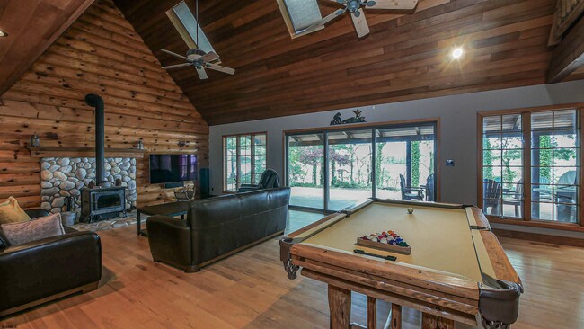 Building Photo - 424 Highland Dr