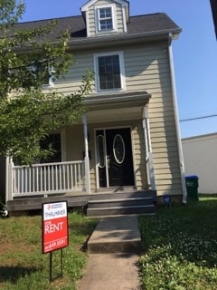 Building Photo - 1626 Parkwood Ave