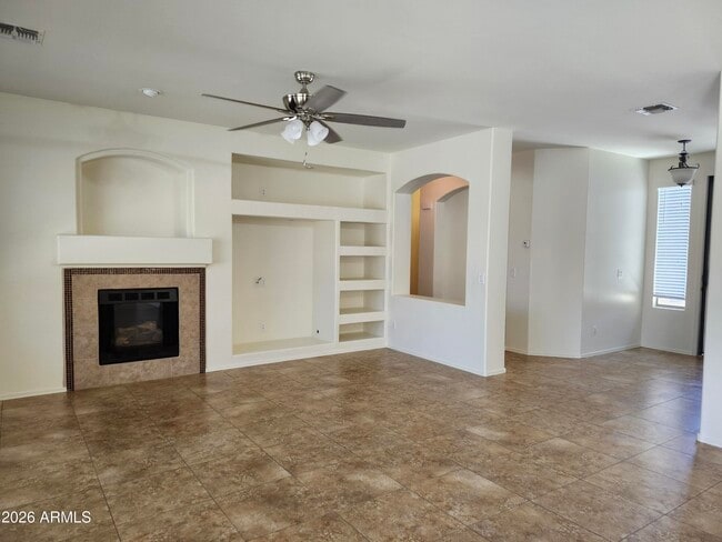 Building Photo - 17938 W Port Royale Ln