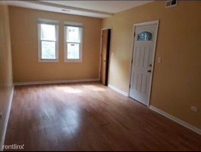 Building Photo - 2020 W 69th Pl
