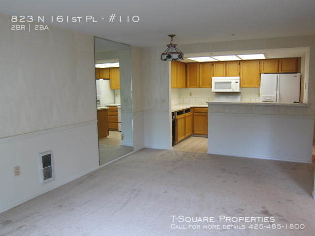 Building Photo - 823 N 161st Pl