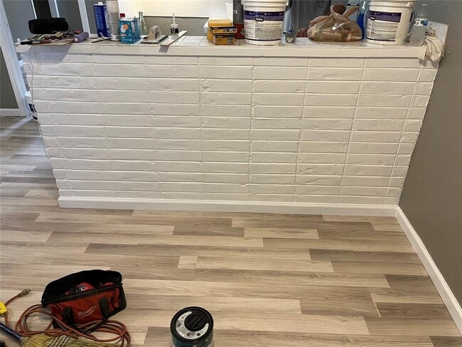 Building Photo - 2223 W 34th St