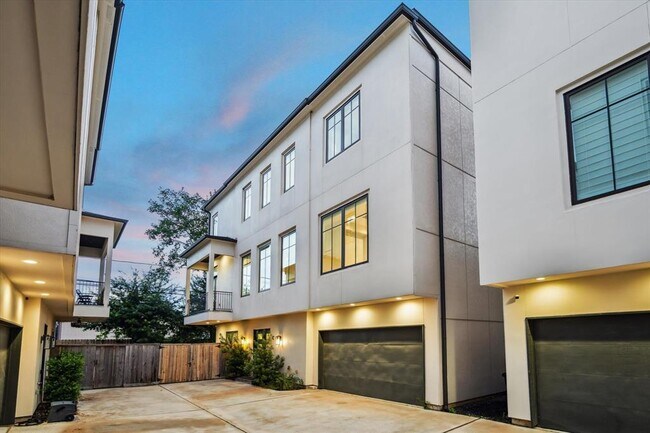 Building Photo - 1509 Caywood Ln