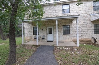 Building Photo - 8912 Circle Dr
