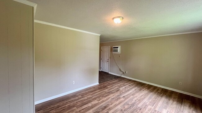 Building Photo - 111 Bandywood Ct