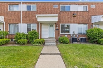 Building Photo - 534 St Maron Pl