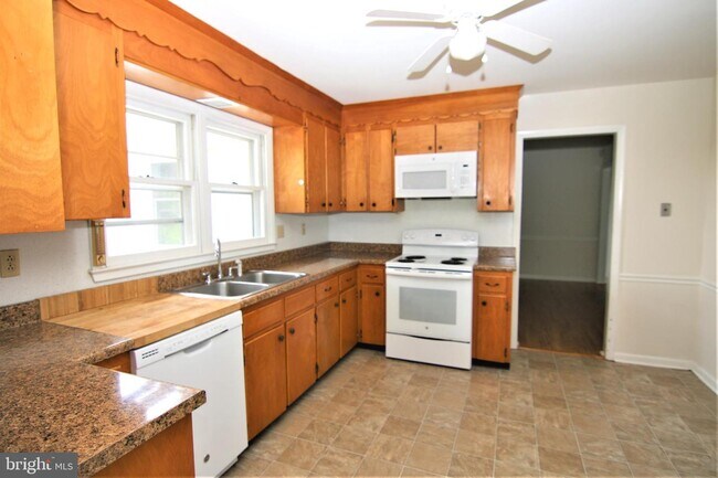 Building Photo - 680 Smyrna Leipsic Rd