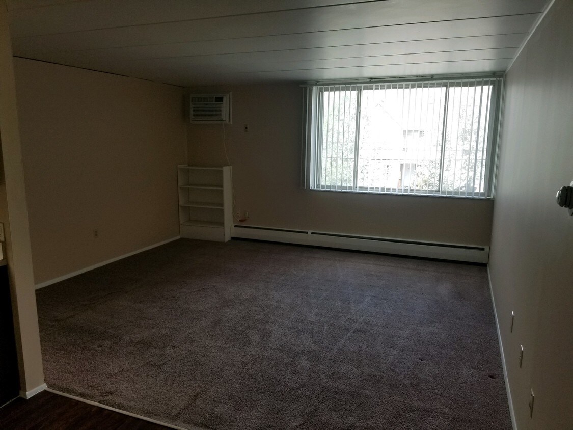 Foto principal - 590 E Buchtel Ave