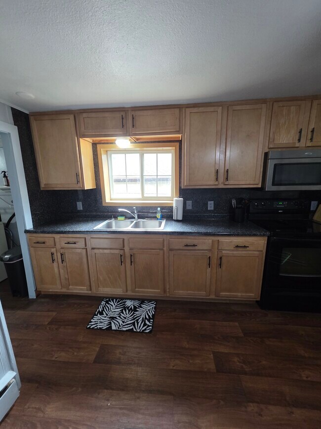 Building Photo - 505 S 10th St