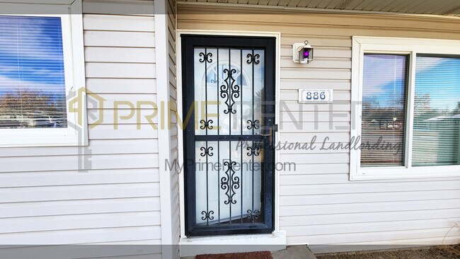 Foto del edificio - 886 N Laverde Ave W