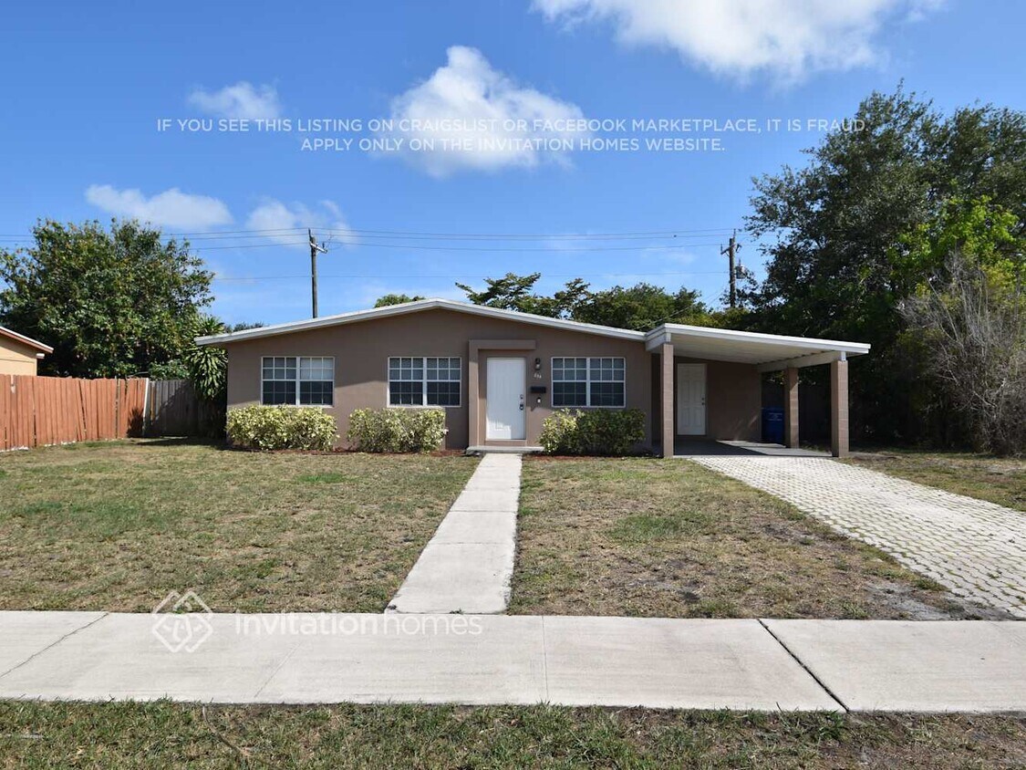 Primary Photo - 854 W Jasmine Dr