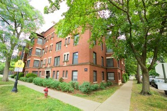 Building Photo - 945 Judson Ave