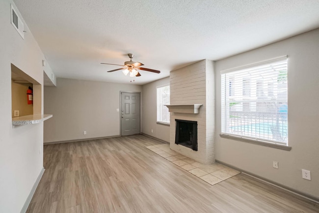 Building Photo - Montebello Gardens