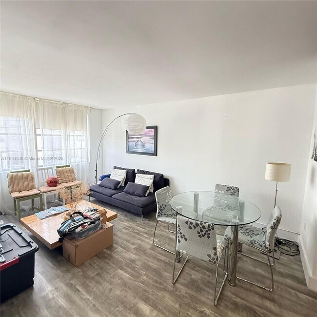 Foto del edificio - 1075 93rd St
