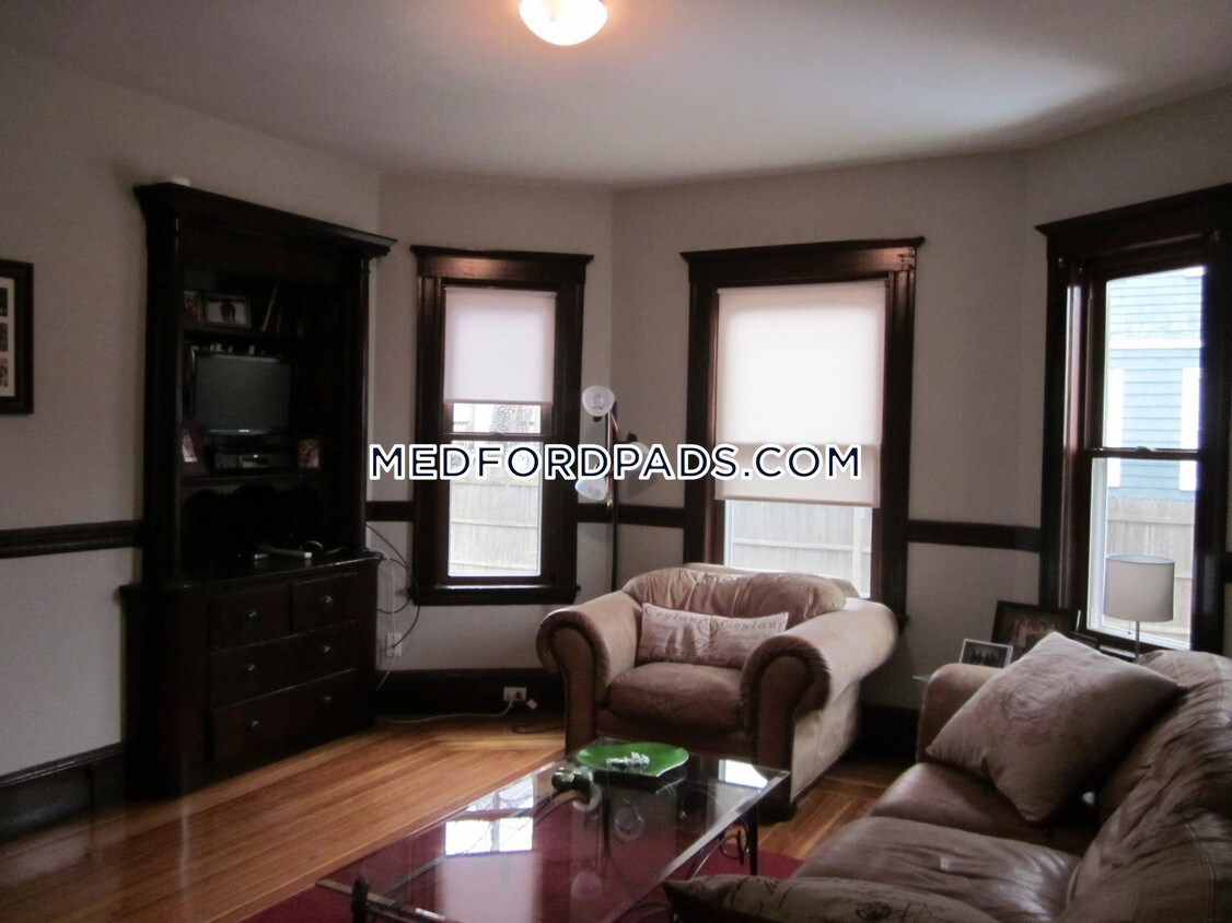 89 Winthrop St, Medford, MA 02155 Apartments in Medford, MA