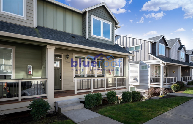 Foto del edificio - 7761 NE Mary Beth Ln