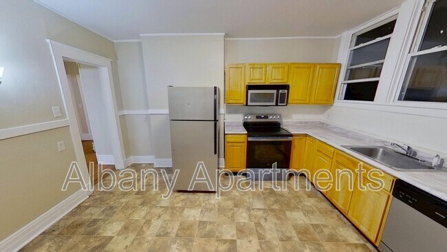 Foto del edificio - 100 Ryckman Ave