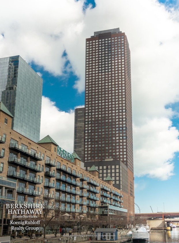 Foto principal - 474 N Lake Shore Dr