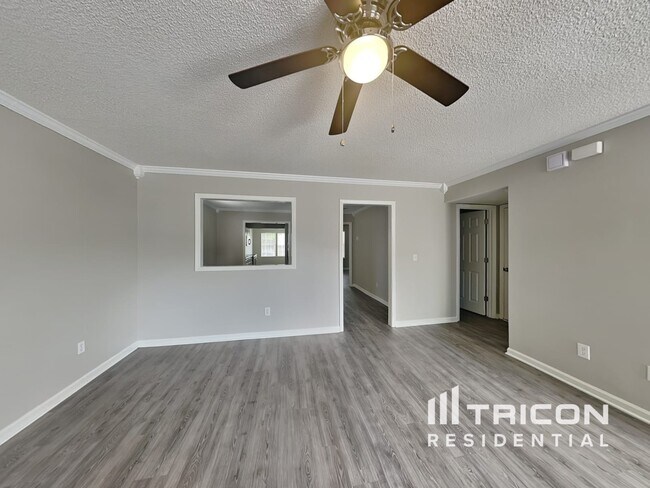 Building Photo - 108 Chapelwood Drive Columbia SC