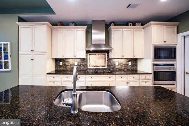 Foto del edificio - 43561 Tuckaway Pl