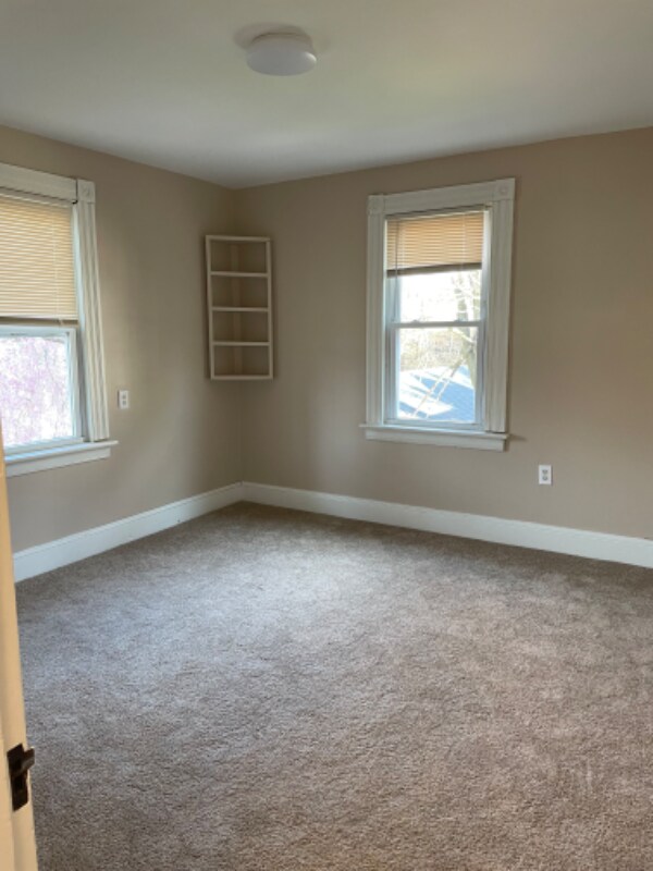18 Scott St Unit Second floor, Naugatuck, CT 06770 Room for Rent in