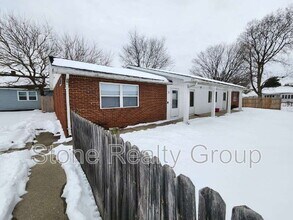 Building Photo - 2004 N 25th St